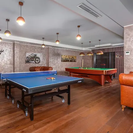 度假居 Awesome In With Heated Swimming Pool