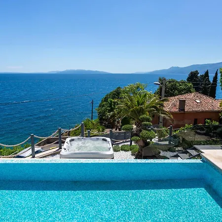 Holiday home Awesome In With Heated Swimming Pool Rijeka